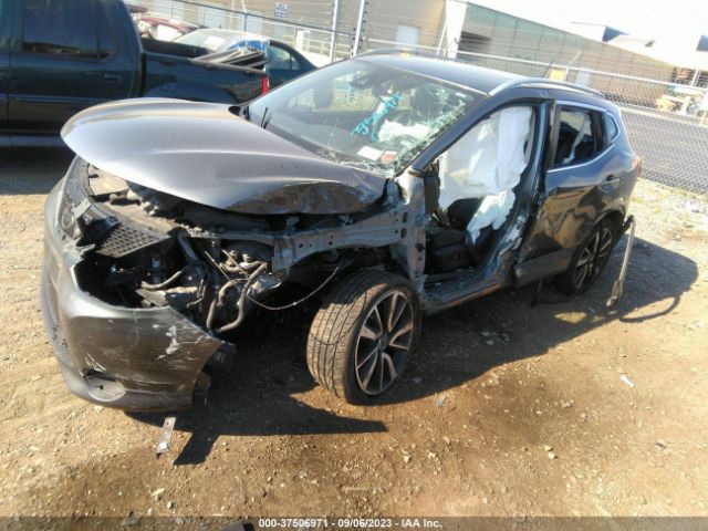 JN1BJ1CR2JW267924 Nissan Rogue Sport Sl