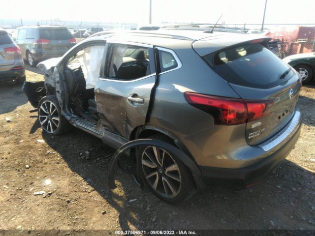 JN1BJ1CR2JW267924 Nissan Rogue Sport Sl