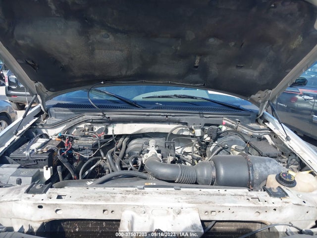 2002 FORD F-150 XL/XLT VIN: 1FTRF07282KA73038