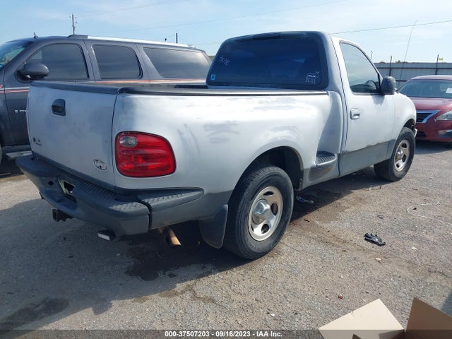 2002 FORD F-150 XL/XLT VIN: 1FTRF07282KA73038