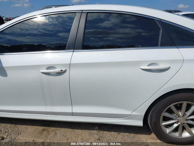 Hyundai SONATA SE 2018 5NPE24AF8JH634235 Image 14