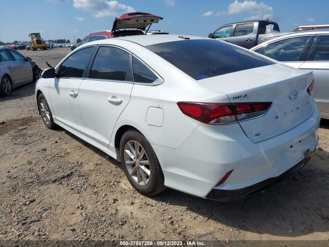 Hyundai SONATA SE 2018 5NPE24AF8JH634235 Image 3