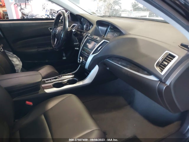 Acura TLX 2018 19UUB3F38JA004132 Image 5