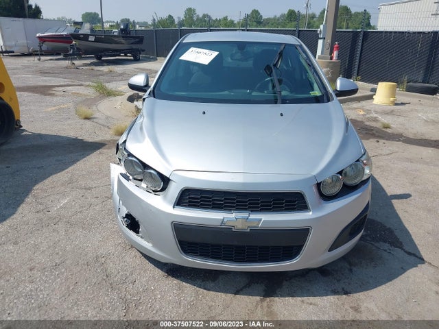 Chevrolet SONIC LT 2015 1G1JC5SG1F4120662 Image 12