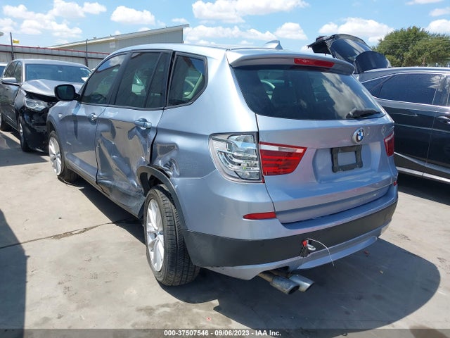 BMW X3 Xdrive28i 2014 5UXWX9C56E0D29893 Image 3
