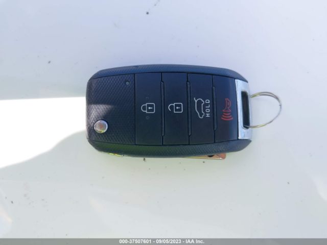 KNDJX3A54G7823138 KIA Soul !