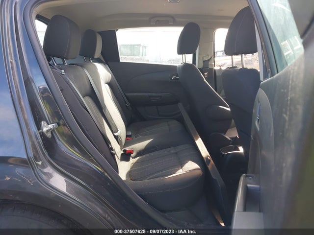 Chevrolet SONIC LT 2014 1G1JC6SB5E4144276 Image 8