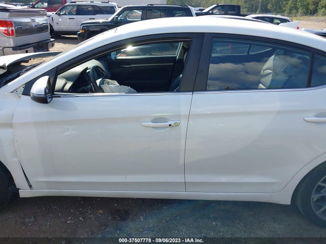 Hyundai Elantra Limited 2019 5NPD84LF6KH454860 Image 14