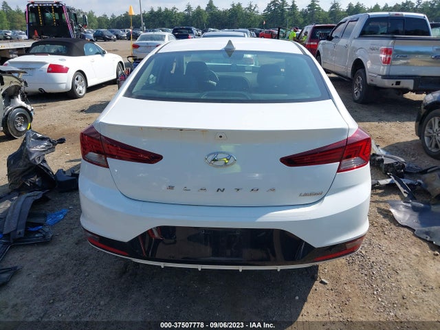 Hyundai Elantra Limited 2019 5NPD84LF6KH454860 Image 16