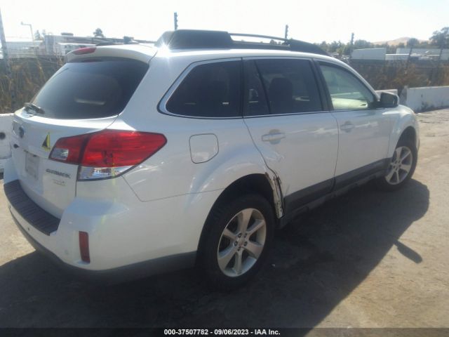 4S4BRBCCXE3243218 Subaru Outback 2.5i Premium