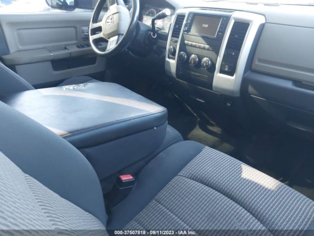 2011 RAM 2500 3D7TT2CT2BG571001 Photo 4