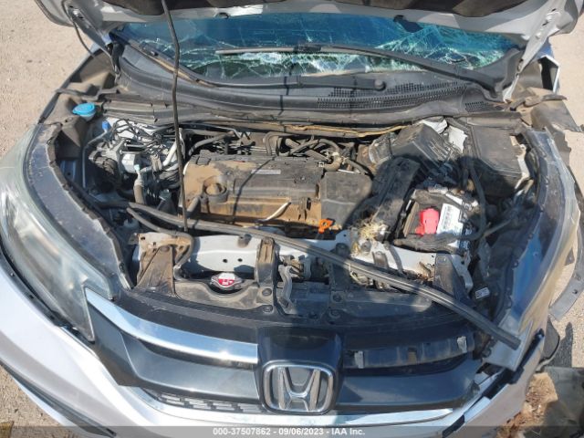 2HKRM4H32GH657705 Honda CR-V LX