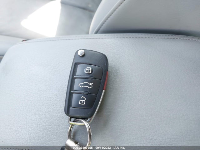 WAUUPBFF5GA101718 Audi A3 E-tron Premium