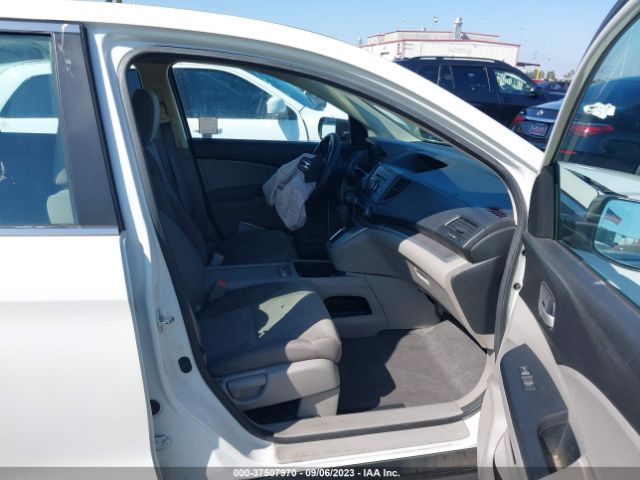 5J6RM3H35EL012995 Honda CR-V LX