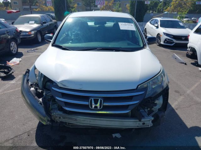 5J6RM3H35EL012995 Honda CR-V LX