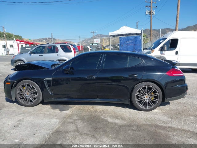 Porsche Panamera 2016 WP0AA2A70GL000601 Image 14