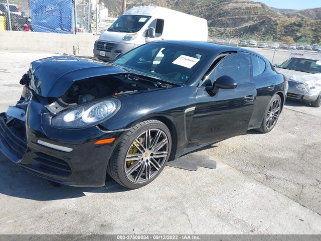 Porsche Panamera 2016 WP0AA2A70GL000601 Image 2