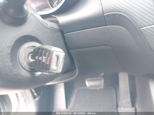 KNAFX5A81G5548073 KIA Forte 5-door Ex