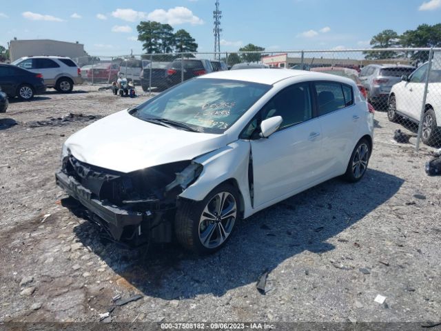KNAFX5A81G5548073 KIA Forte 5-door Ex
