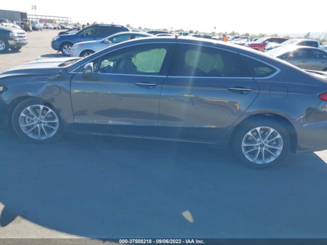 3FA6P0SU6KR201223 Ford Fusion Energi Titanium