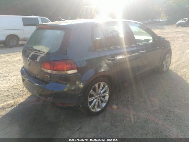 2013 VOLKSWAGEN GOLF TDI W/SUNROOF & NAV VIN: WVWNM7AJ8DW009073