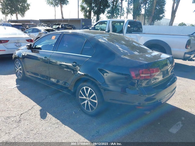 3VWDB7AJ0HM243065 Volkswagen Jetta 1.4t Se