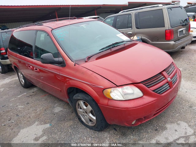 2005 DODGE GRAND CARAVAN SXT VIN: 2D4GP44L85R103673