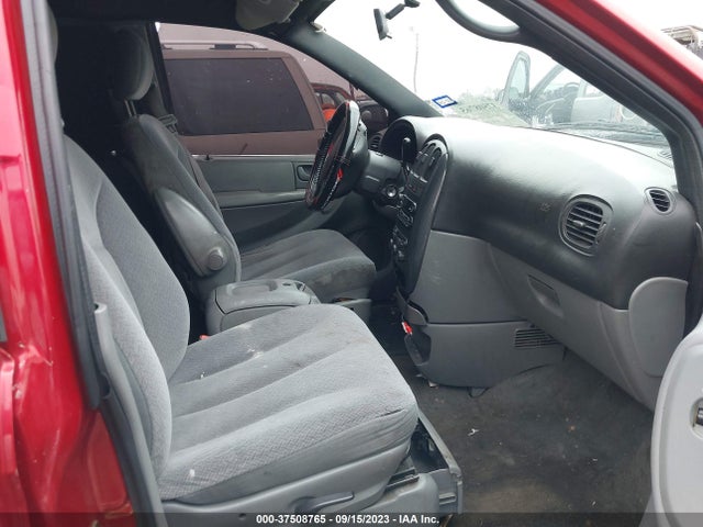 2005 DODGE GRAND CARAVAN SXT VIN: 2D4GP44L85R103673