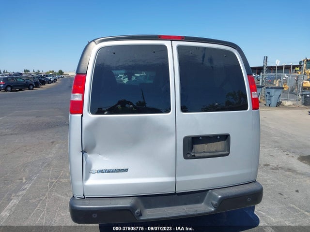 Chevrolet Express Passenger Ls 2018 1GAWGEFP5J1336710 Image 16