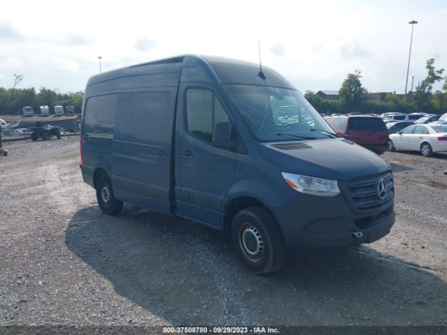 2019 WD4PF0CD2KP103240 main image