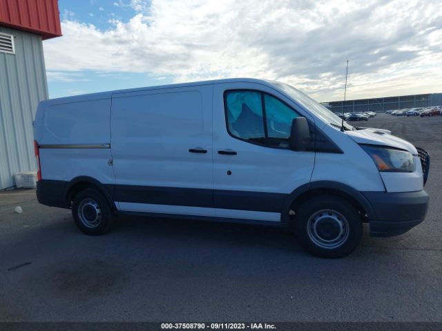 1FTYE1YM1HKA37320 Ford TRANSIT VAN
