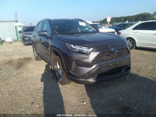 2022 TOYOTA RAV4 HYBRID XLE VIN: 2T3RWRFV7NW136111