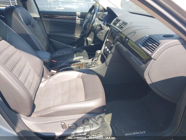 1VWCN7A34EC080258 Volkswagen Passat Tdi Sel Premium