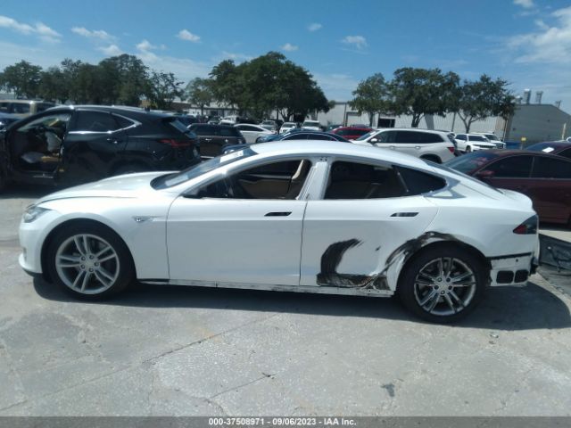 5YJSA1S25FF097863 Tesla Model S 85d/70d/90d/p90d
