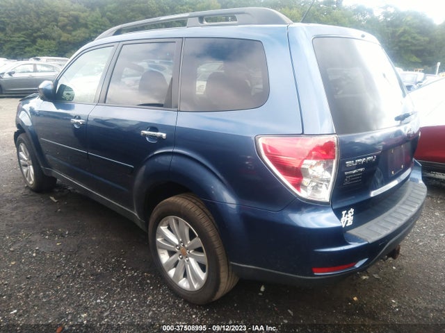 2011 SUBARU FORESTER 2.5X PREMIUM VIN: JF2SHADCXBH759644