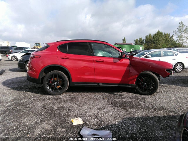 ZASPAKBN1K7C50915 Alfa Romeo Stelvio Ti Sport