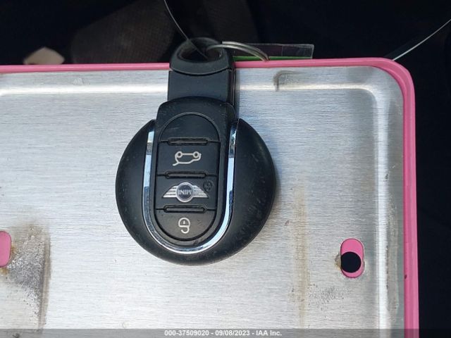 WMWXP5C38H2G61045 Mini Hardtop 2 Door Cooper