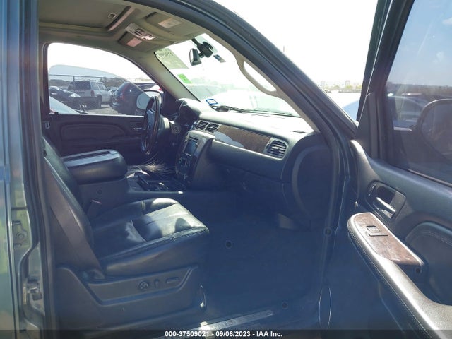 2007 GMC YUKON DENALI VIN: 1GKFK63807J361634