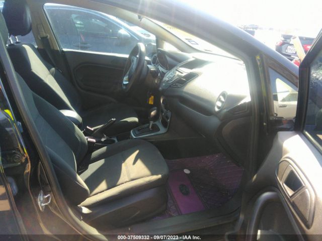 3FADP4BJ5JM130158 Ford FIESTA SE
