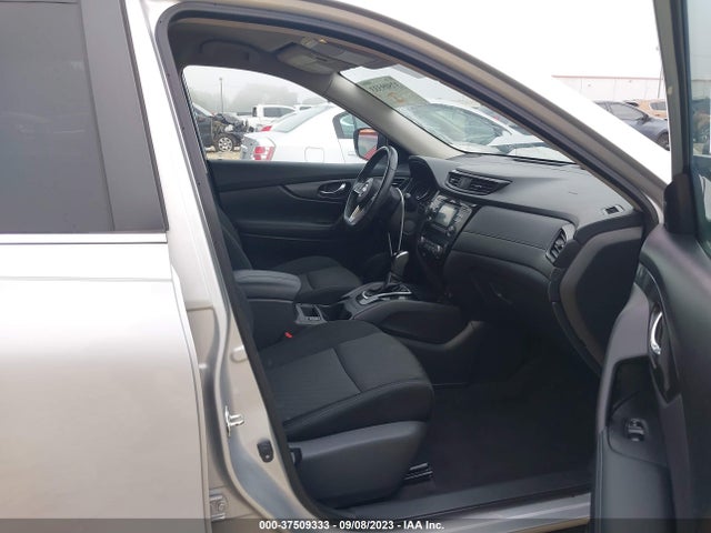 Nissan ROGUE SV 2017 KNMAT2MT2HP615776 Image 5