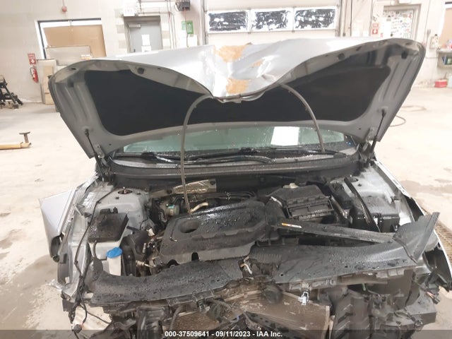 2015 HYUNDAI SONATA 2.4L SE VIN: 5NPE24AF2FH024547