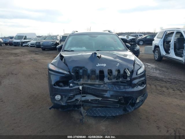 1C4PJLCB1GW200645 Jeep Cherokee Latitude