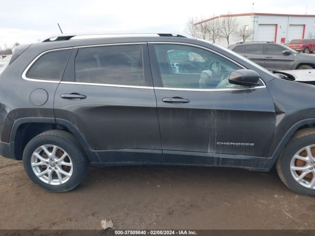 1C4PJLCB1GW200645 Jeep Cherokee Latitude
