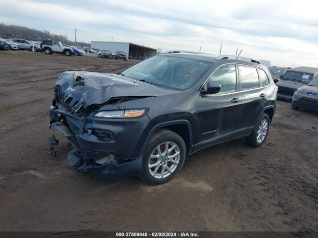 1C4PJLCB1GW200645 Jeep Cherokee Latitude