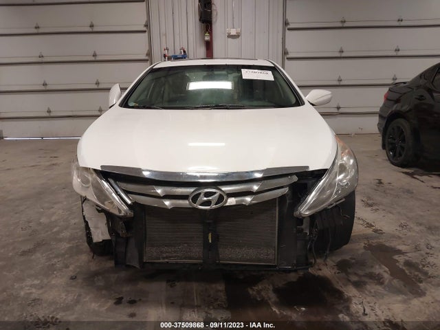 2011 HYUNDAI SONATA SE VIN: 5NPEC4AC4BH036132
