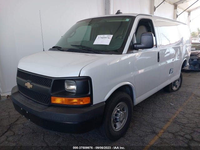 Chevrolet EXPRESS CARGO VAN 2016 1GCWGAFF6G1229102 Image 2