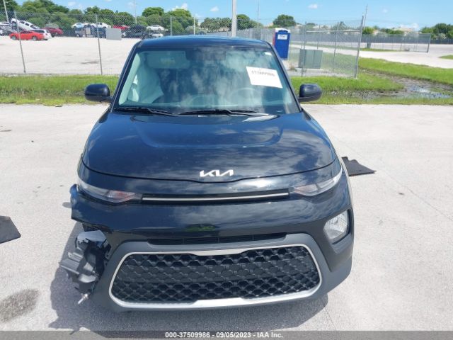 KNDJ23AU0N7800572 KIA SOUL LX
