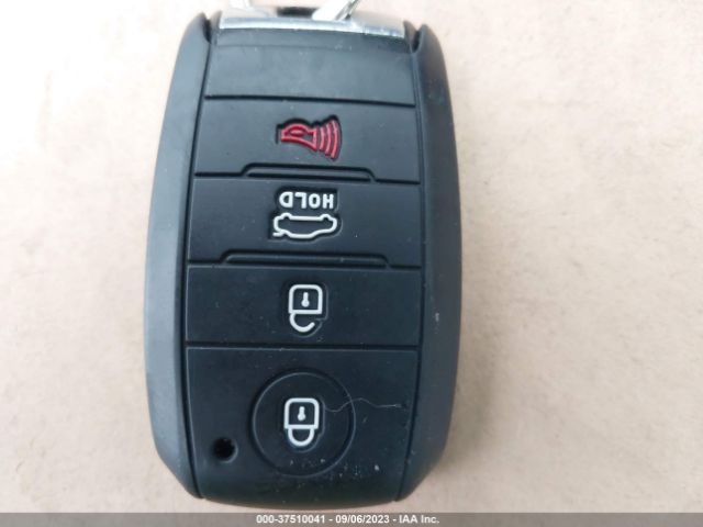 5XYPK4A5XHG263886 KIA Sorento Sx V6