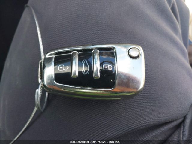 WAUAUGFFXK1010901 Audi A3 40 Premium/40 Titanium Premium