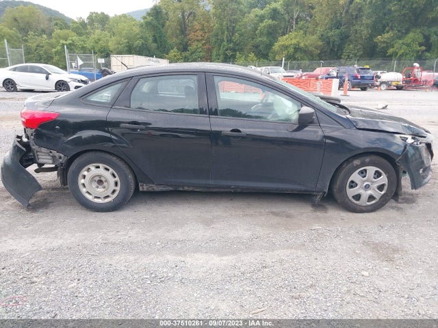 2016 FORD FOCUS S VIN: 1FADP3E20GL360215